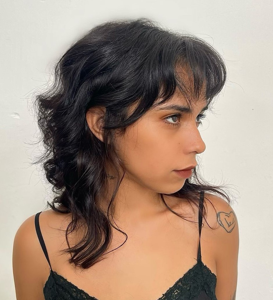 Wolf Cut Medium Wavy Hair