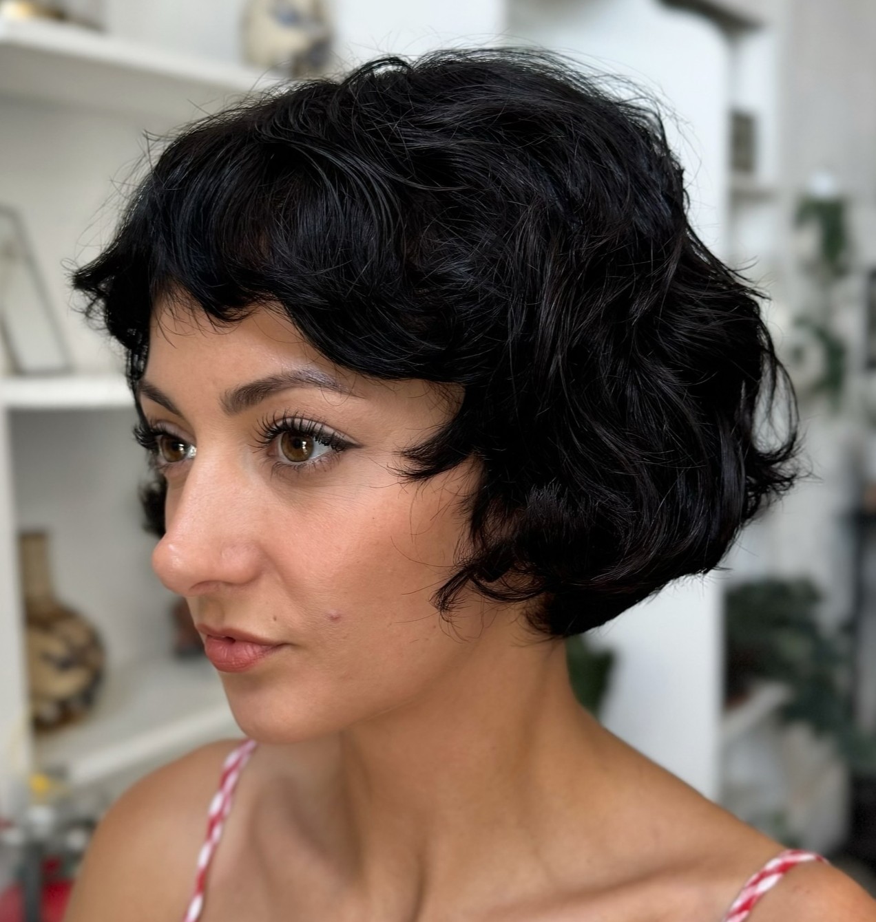 Jaw-Grazing Thick Bob with Bangs